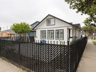 8924 Towne Ave, Los Angeles, CA, 90003