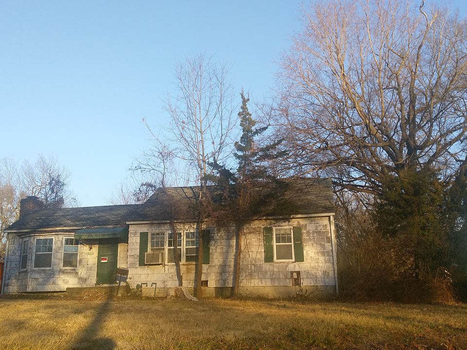 1st image of 13811 Belmont Ave