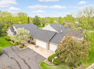 1833 Voyager Ct, Centerville, MN 55038
