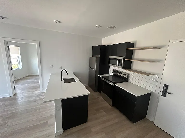 6 Madison St #VAR1 — Photo 30
