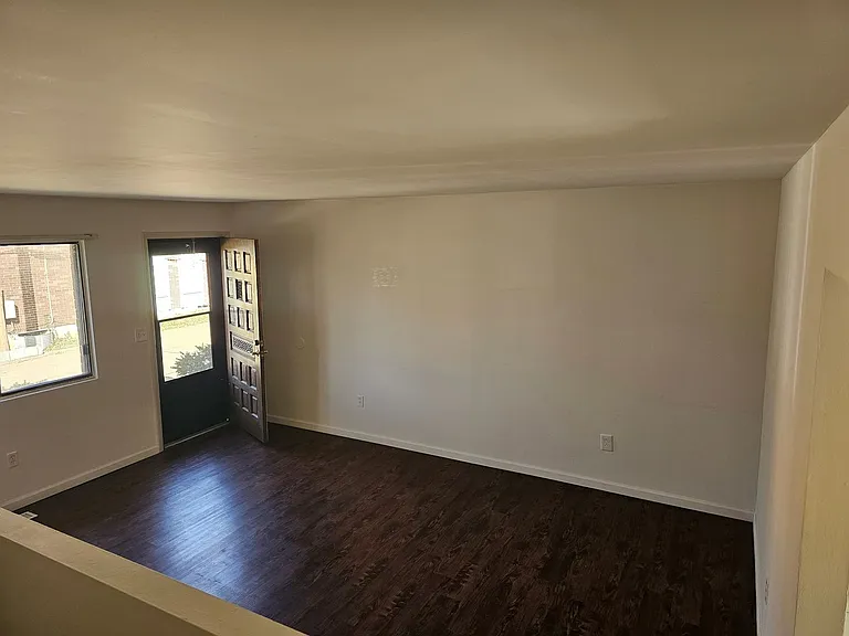 Northbrook Apartments — Photo 16