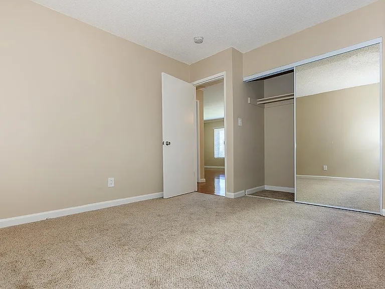 Fresno Terrace — Photo 10