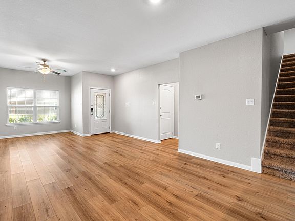 5th image of 343 Liberty Meadows Dr