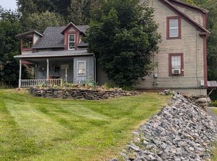 651 Hill St #1, Lyndonville, VT 05851