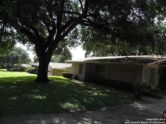 2nd image of 106 N NORTHAVEN DR