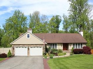 14 Heritage Dr, Sparta, NJ 07871