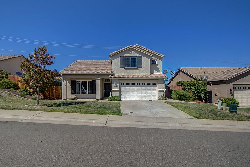 1st image of 4352 Lakebreeze Dr