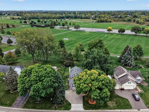 9349 Indian Blvd S, Cottage Grove, MN 55016