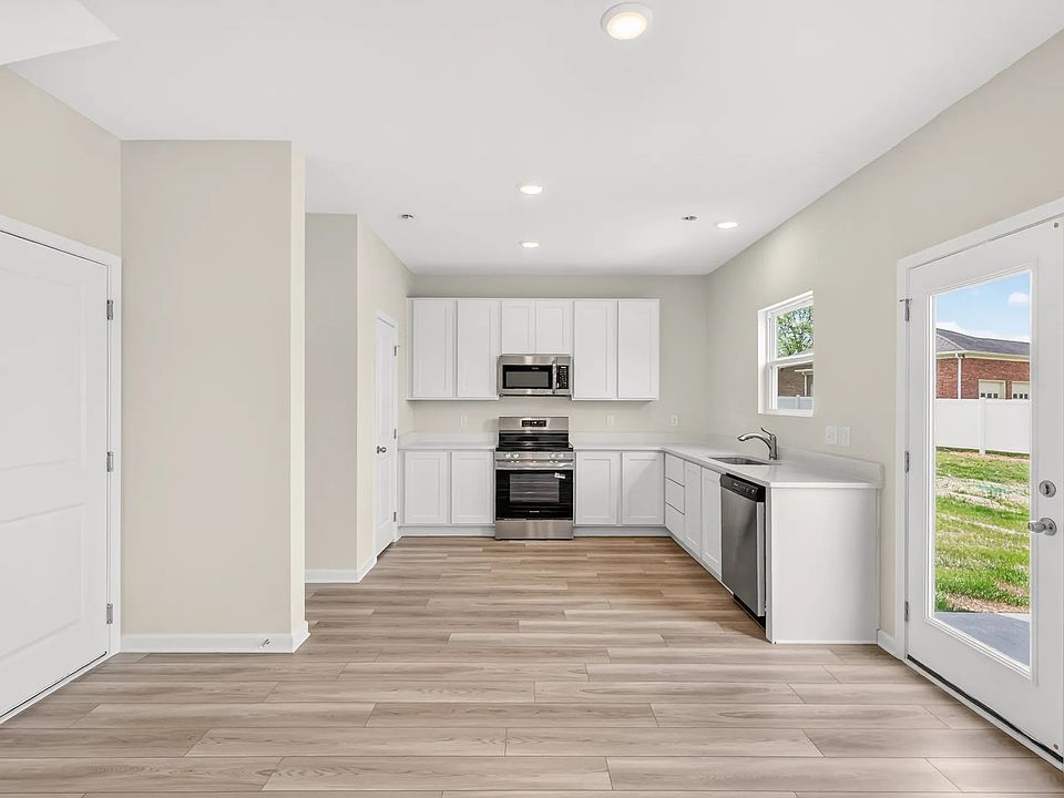 1st image of 577 Merit Ct