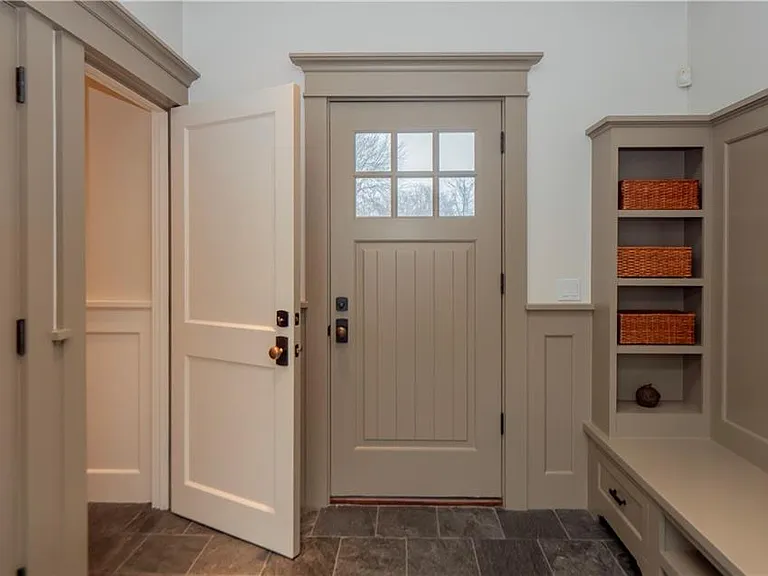 58 Ridge Rd — Photo 2