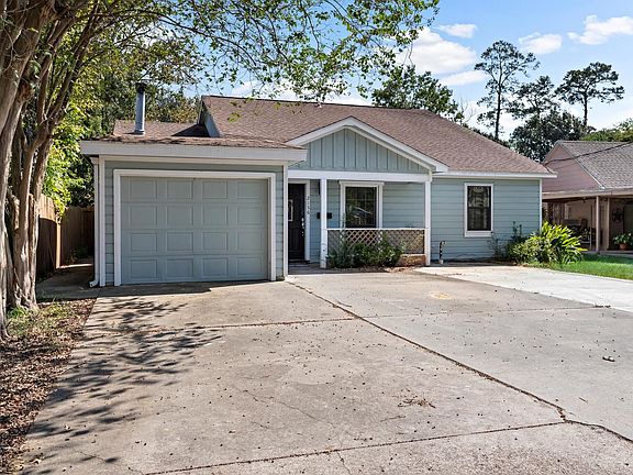 3rd image of 2156 Central Dr
