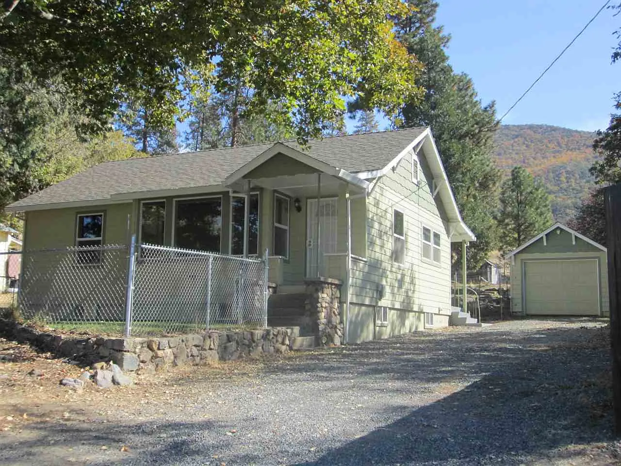12048 Main St photo 1