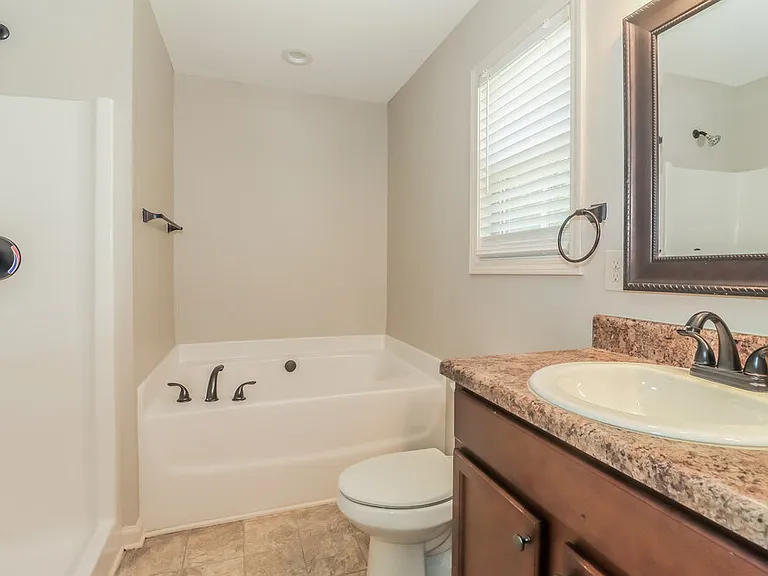 223 Comet Ct — Photo 11