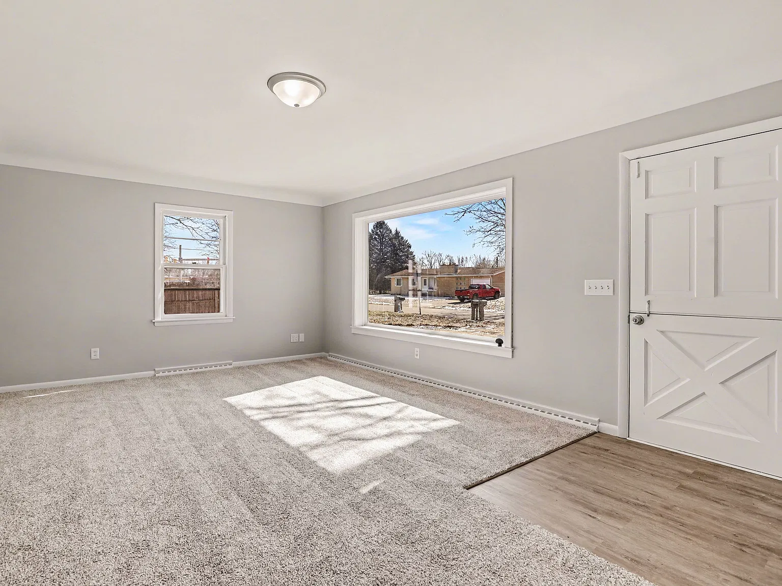4 bed, 1092 sqft, $2,350 — Photo 4