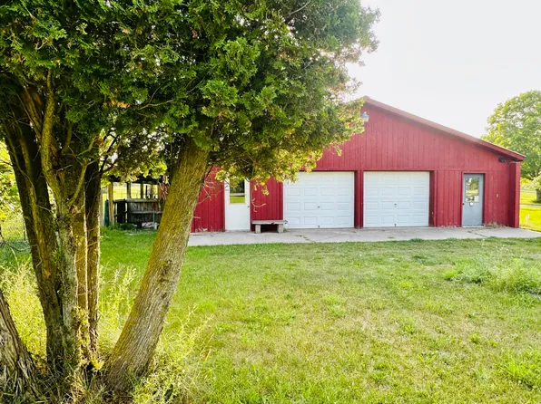 5372 Milarch Rd, Manistee, MI 49660