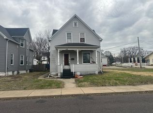 908 Highland Ave, Pekin, IL 61554