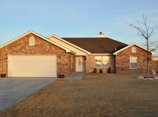 6726 N Mockingbird Ln, Hobbs, NM 88242