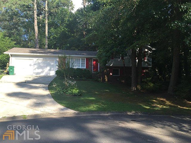 1st image of 20 Valley Forest Ln SE
