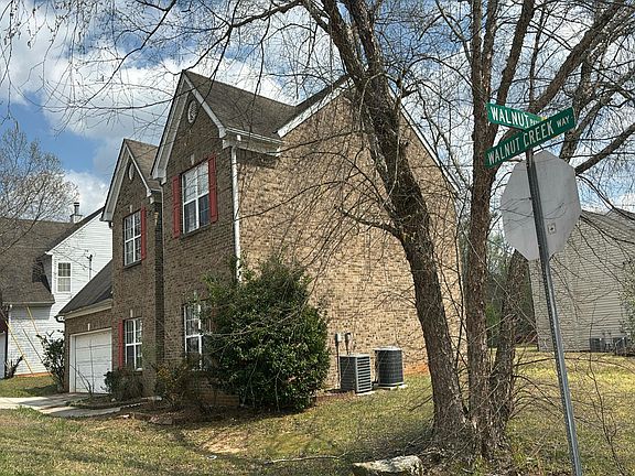 5th image of 3692 Walnut Creek Way