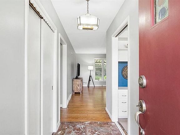 4th image of 1209 W 79th St