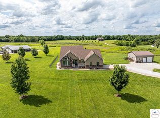 431 SW 41p Rd, Clinton, MO 64735