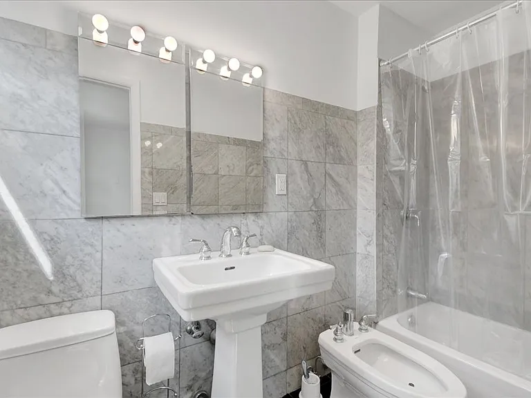118 Van Etten Blvd — Photo 14
