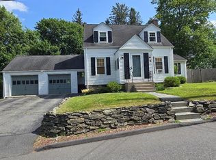 3 South Ter, Auburn, MA 01501