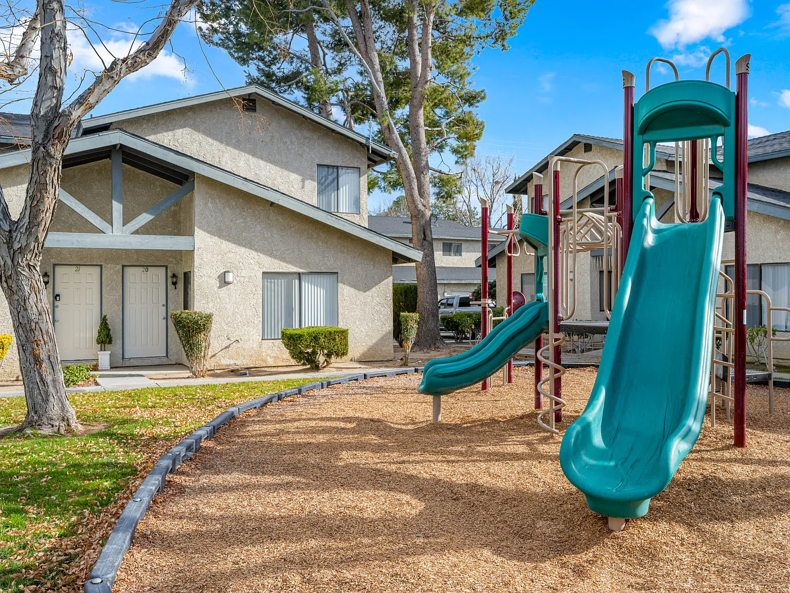 Park Place Apartments — Photo 3