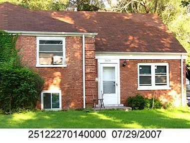 9616 S Merrion Ave photo 1