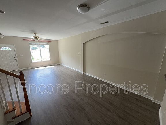3rd image of 8494 Central Dr