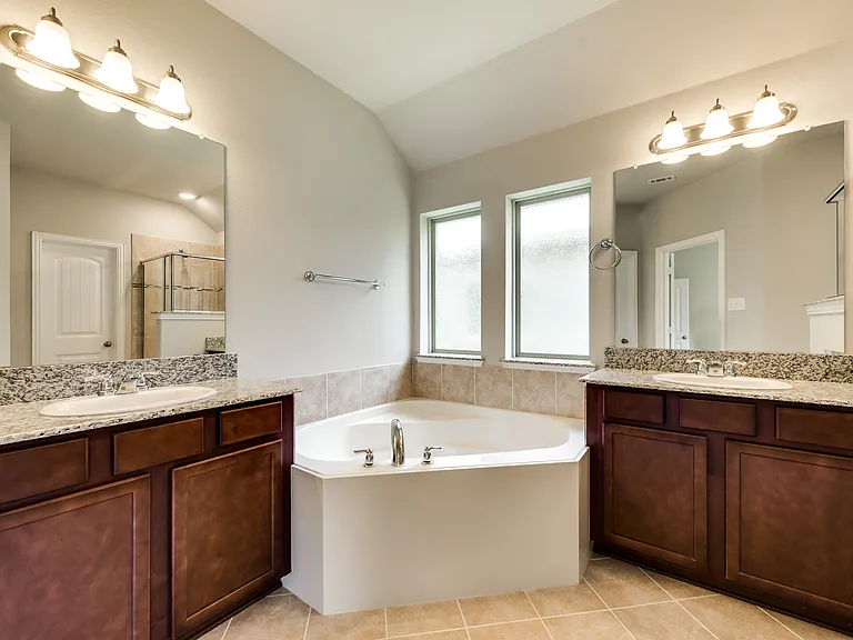 800 Bird Creek Dr — Photo 18