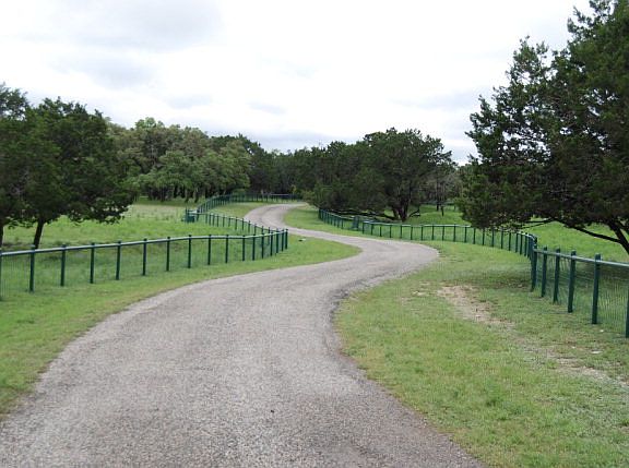 3rd image of 13449 S State Highway 16