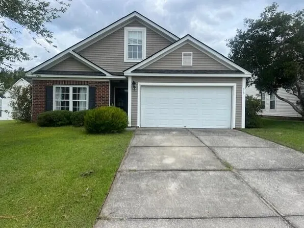 515 Evening Shade Dr, Moncks Corner, SC 29461