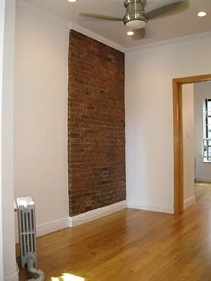 Rented by Tower Brokerage | media 16
