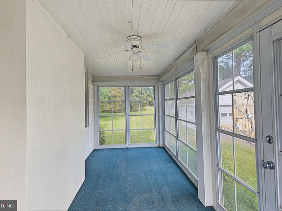 5th image of 2445 Park Rd