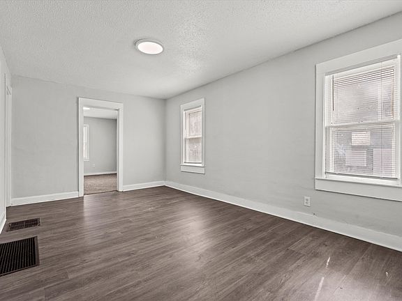 4th image of 6915 Agnes Ave #1