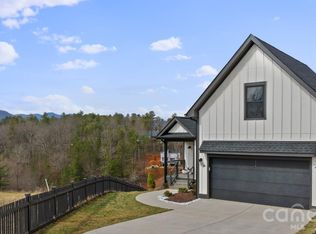 41 Alaskan Dr, Leicester, NC 28748