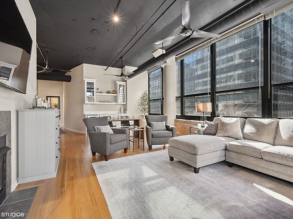 4th image of 130 S Canal St APT 206