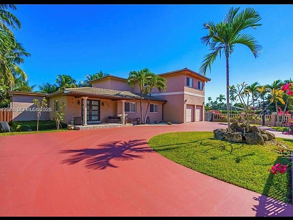 4th image of 3135 SW 80th Ave