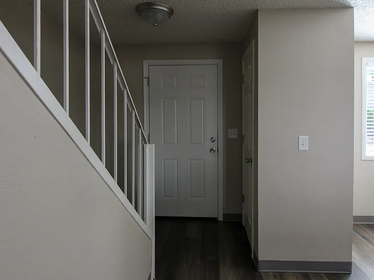 1543-1611 Salishan St SE — Photo 35