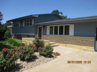 505 W 30th St, Hays, KS 67601