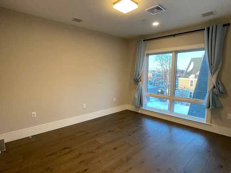 214 Market St #301 — Photo 32