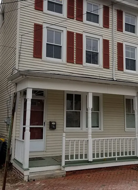 131 N Main St