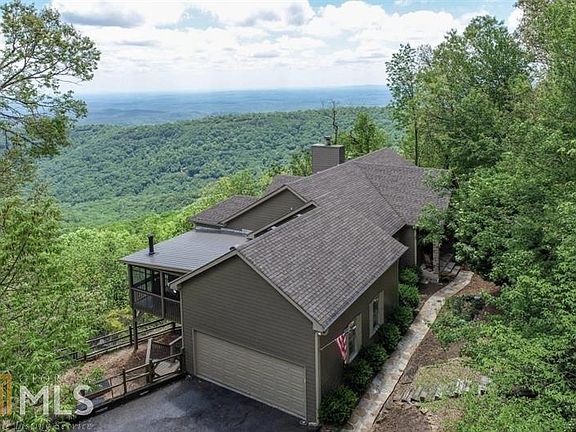 5th image of 376 Sanderlin Mountain Dr