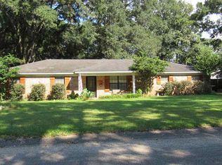 5510 2nd St, Satsuma, AL 36572