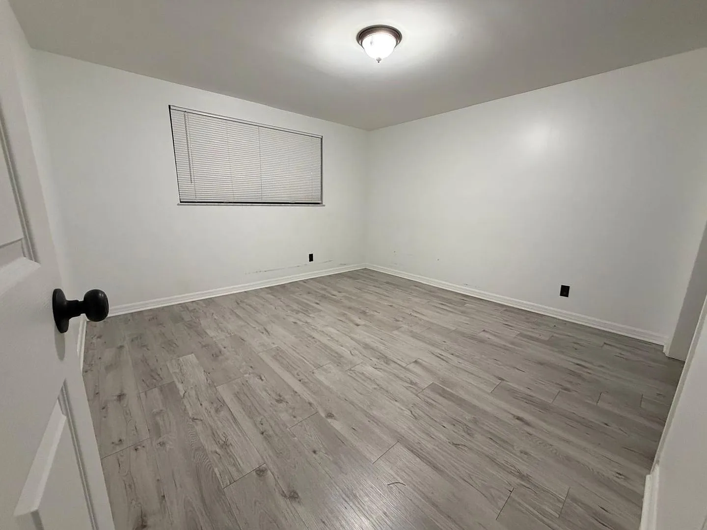 1220 East 142nd Avenue — Photo 4