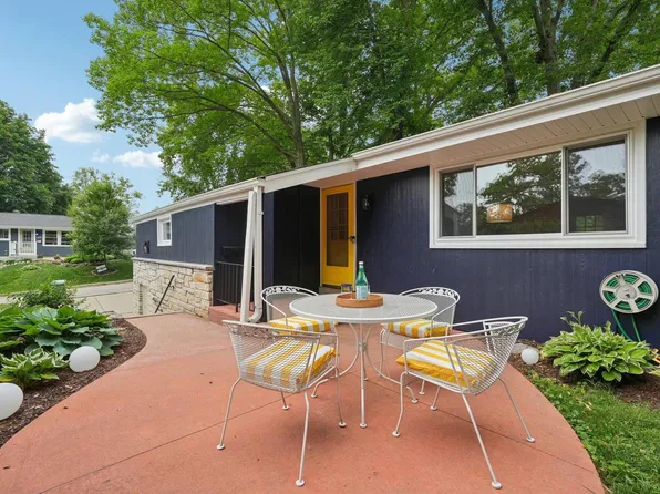 6710 Dellrose COURT, Greendale, WI 53129