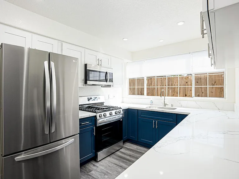 1568 Oliver Ave #C — Photo 8