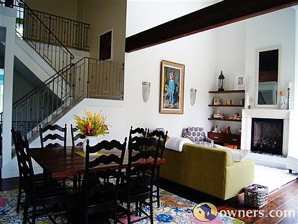 Great Room - Seating, Dining & Stairs