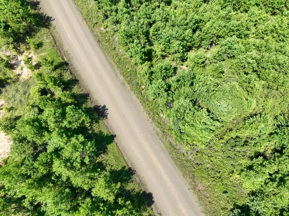 11 Carters Ferry Rd E, Milam, TX 75959